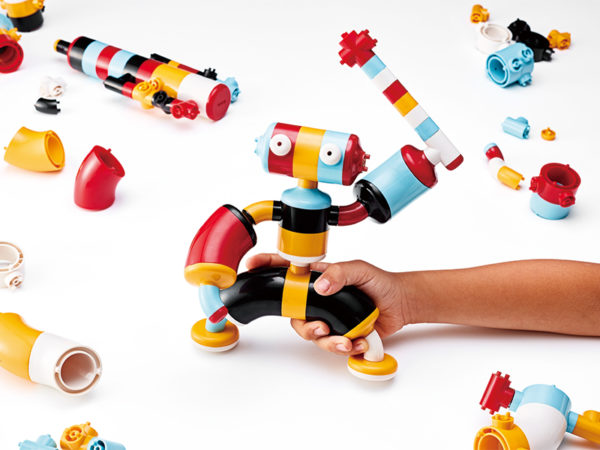 子供の「第二の脳」を鍛える! 新感覚で遊んで学ぶ、2種類の知育ブロック