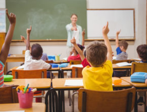 4月から「学習指導要領」が改訂。習いごと選びの変化など、戸惑う親の声も