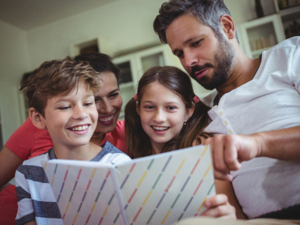 自己肯定感をはぐくむ“ほめ術”とは? 思い出を残すだけじゃない、写真の持つ力