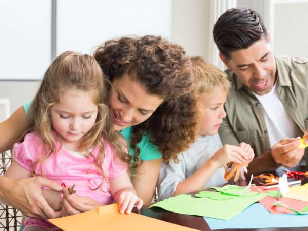 親子で工作を楽しもう! おうちで作るダンボールクラフトランタン