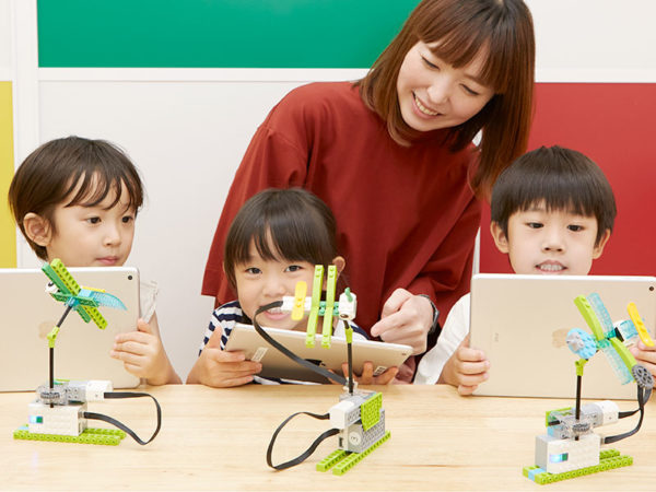 年長さんから挑戦できる! Crefusのプログラミング教育で身につく“4つの力”って?