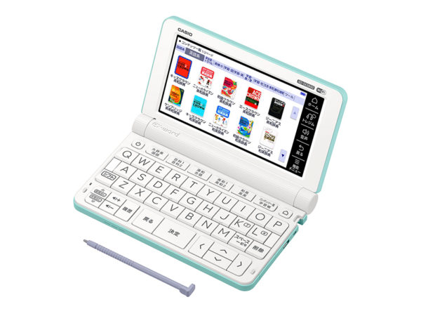 入学準備&プレゼントにおすすめ! 小学校から高校まで長く使える「最新電子辞書」