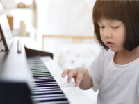 自分の能力を活かして人生を切り開く！ 活躍中の人に聞く、成功につながる「音楽体験」とは？