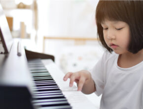 自分の能力を活かして人生を切り開く！ 活躍中の人に聞く、成功につながる「音楽体験」とは？