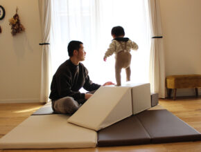 「本気で遊べる」キッズスペースを作れる！ 新登場のおうち遊びツールをレポート