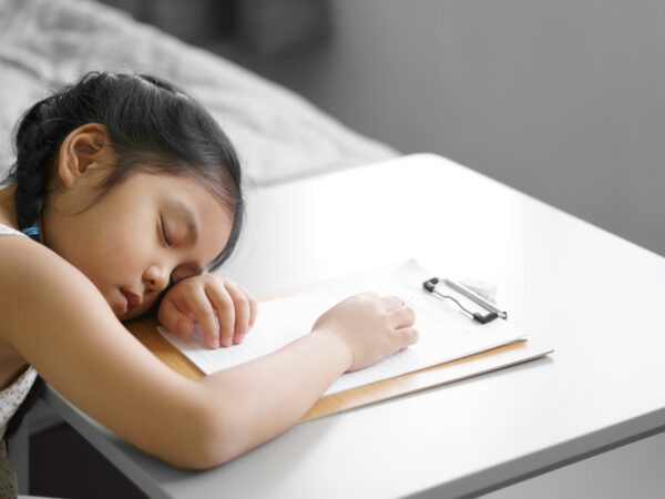 わが子の睡眠習慣は大丈夫? 世界一短い日本の子供の睡眠時間が成長へ及ぼす影響とは