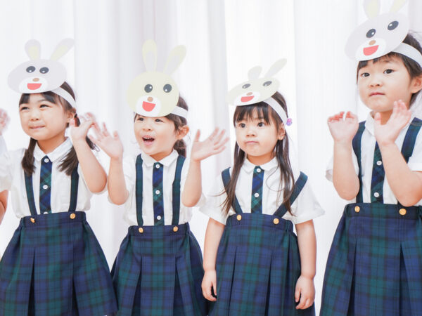 幼少期の過ごし方で非認知能力に差がつく!? 自己肯定感を育む演劇教育の重要性とは