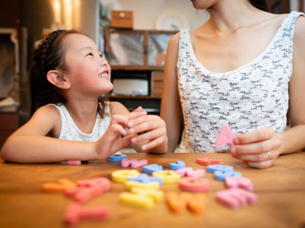 わが子の英語教育に最も必要なことって？ 「伝えたい」を育むために親ができること