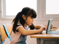 わが子を被害者にも加害者にもしないために。子供がネットに触れる前に教えるべきこと