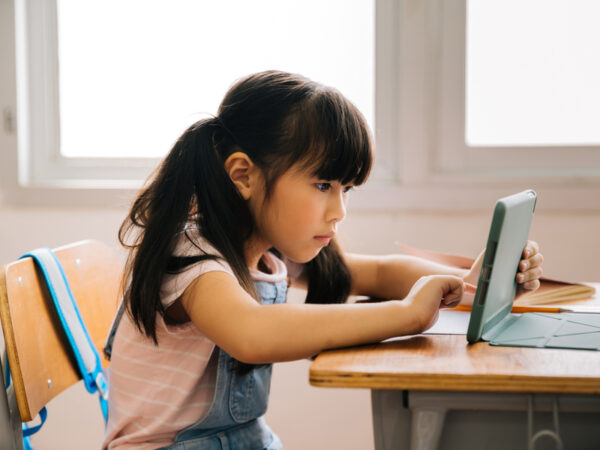 わが子を被害者にも加害者にもしないために。子供がネットに触れる前に教えるべきこと