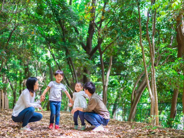 子供の感性を育むのは特別な経験だけ? 本当に大切にしてあげたい日常の中の自然体験