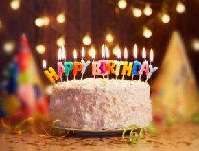 子供の誕生日どうしてる？ プレゼント内容や予算など、0～7歳児の最新お誕生日事情