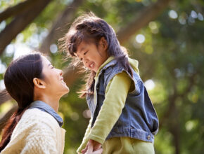 名前を呼ばれるほど自己肯定感は高まる!? 6歳までに心がけたい“子供の呼び方”