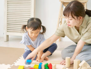 幼いわが子との遊びを楽しめないパパ・ママへ。親と子が本当に豊かな時間を過ごす方法