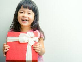 親の希望と子供の「ほしい！」が叶う最強のプレゼントは？ おすすめの知育玩具3選