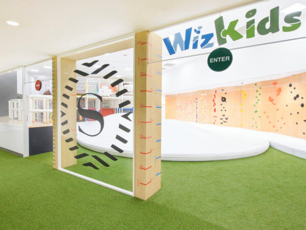 飛んだり跳ねたりボルダリングも! シェラトン ホテルに子供向け屋内遊具施設登場