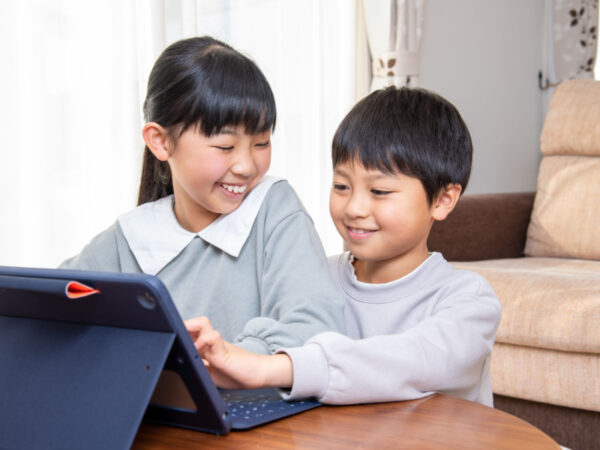 子どものChatGPT利用は規制すべき? 意識調査でわかったメリット・デメリット