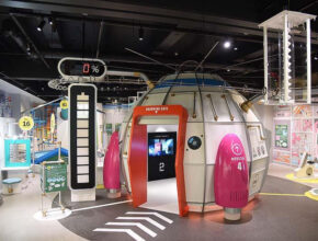 首都圏の「子どもと楽しめる科学館」10選！ 好奇心を引き出すおすすめガイドブックも