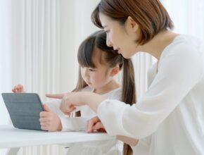 【専門家が解説】情報過多時代を健やかに生きる「デジタル・シティズンシップ教育」とは