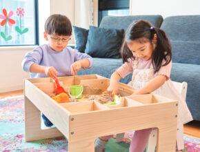 子ども専用「夢中＆集中ワークスペース」が登場！ ラングスジャパンのキッズテーブル