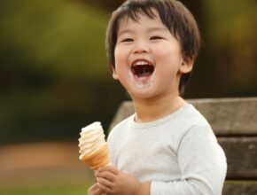 子どもの「晩御飯を待てない問題」に対処！ ママの悩みを解消するQ＆A｜おやつ調査③