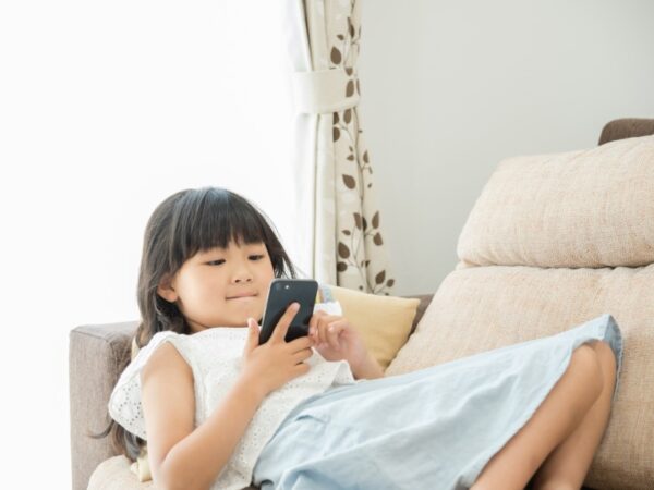 夏休み中の子どもの「宿題・生活習慣・体験」どうする? 小学生のパパ・ママに調査